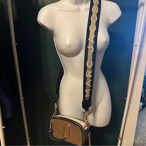 Marc Jacobs crossbody camera bag 📸